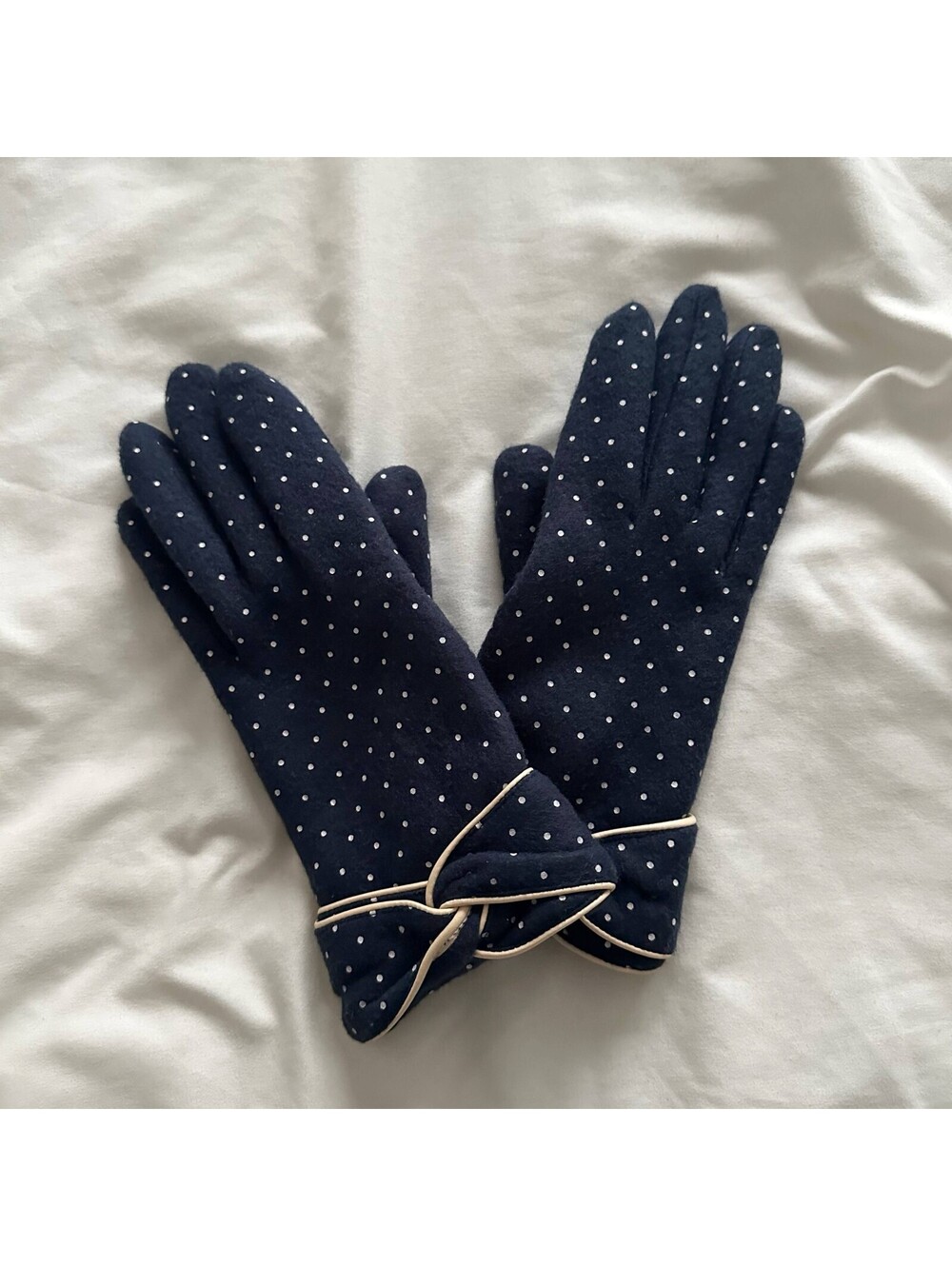 STCN Santacana Madrid Navy Cream Polka Dot Gloves Lambskin Trim Bow Cuffs OS